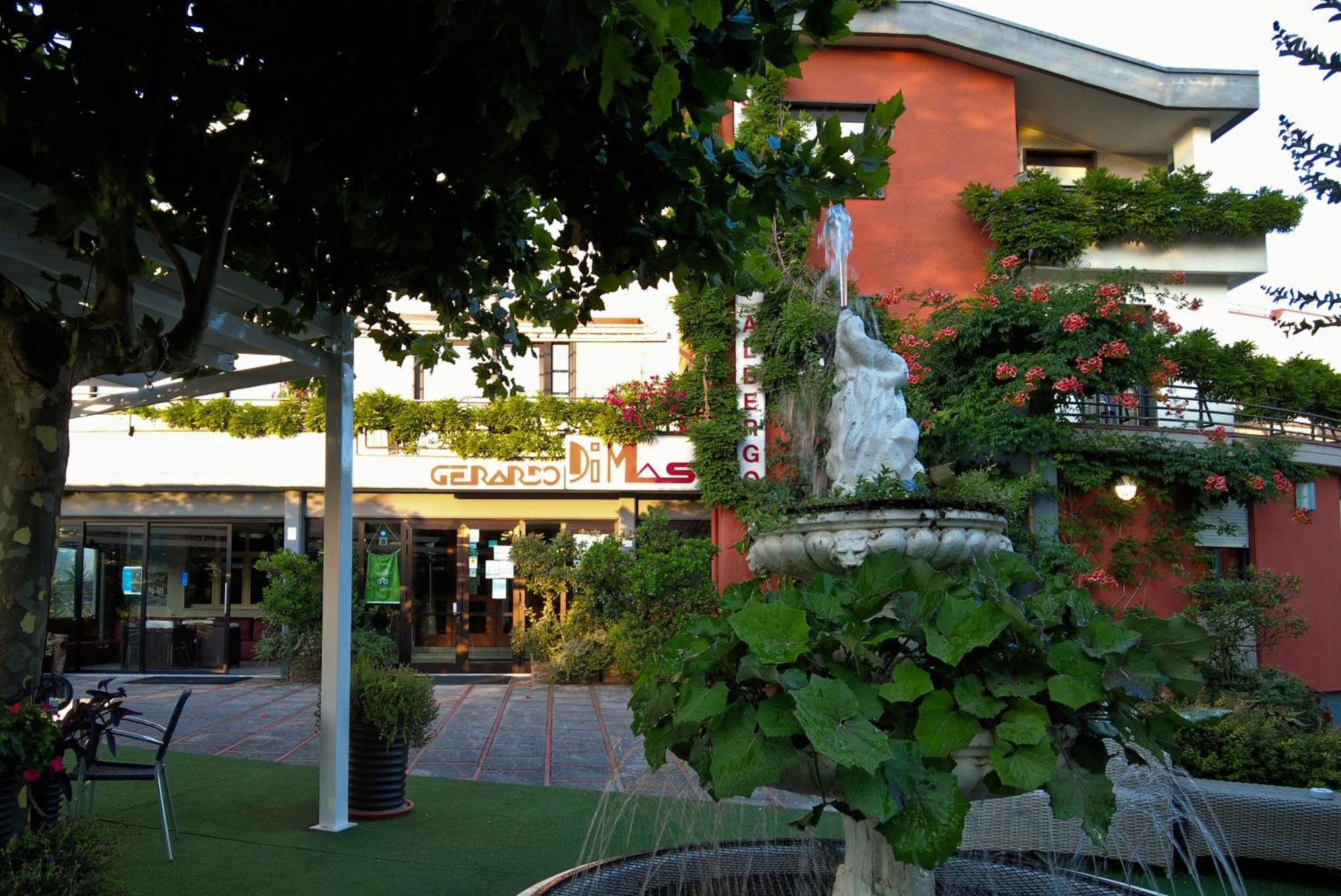 Ristorante Albergo Gerardo Di Masi Caposele Экстерьер фото