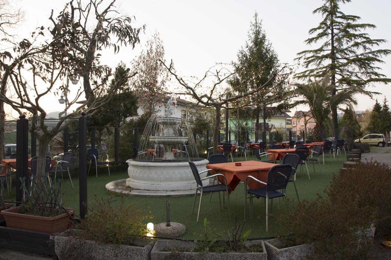 Ristorante Albergo Gerardo Di Masi Caposele Экстерьер фото
