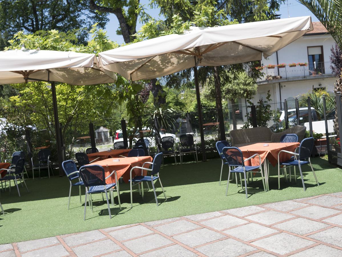 Ristorante Albergo Gerardo Di Masi Caposele Экстерьер фото